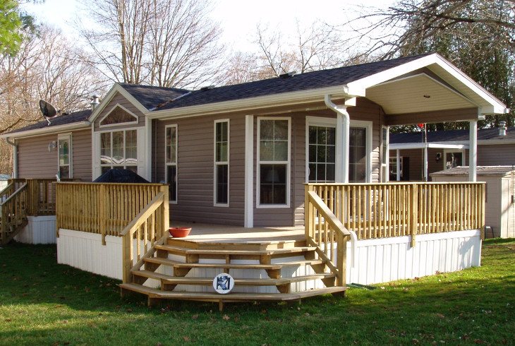 Mobile home decks