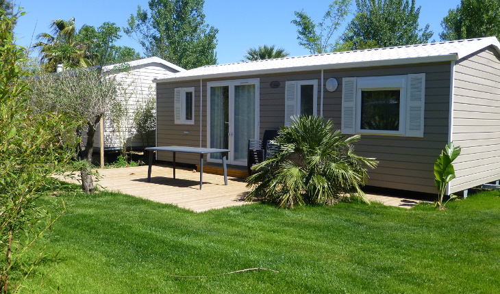 2 Bedroom Manufactured Homes: Buying and Decorating Guide