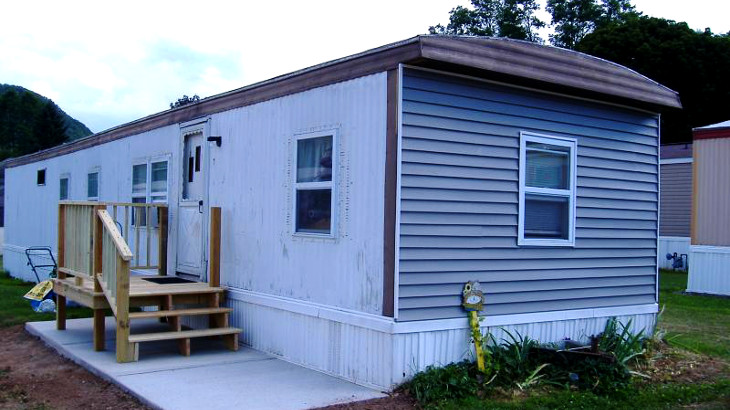 Simple siding on home