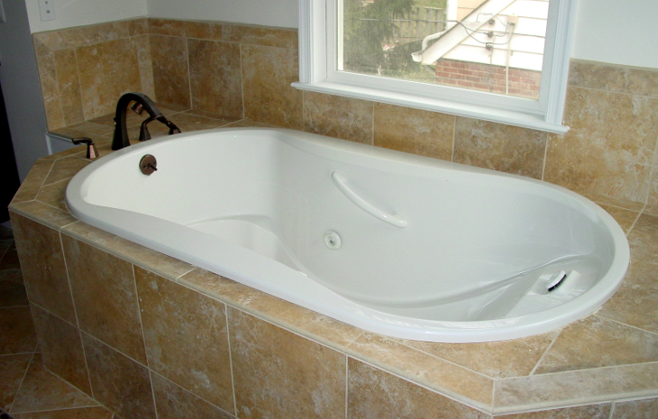 Acrylic garden tub