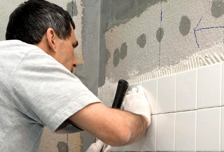 Bathroom remodeling contractor