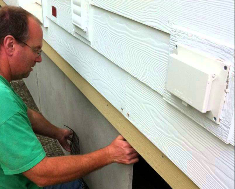 Installing underpinning panel