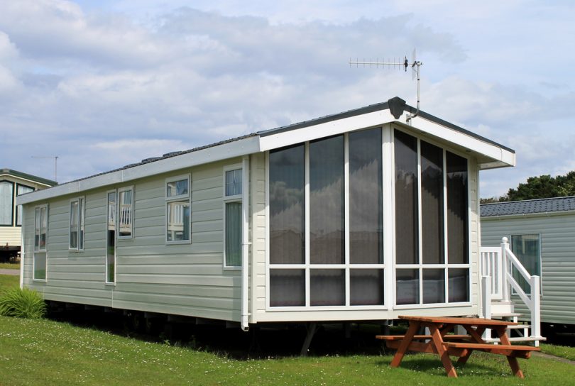 Mobile home glass side wall