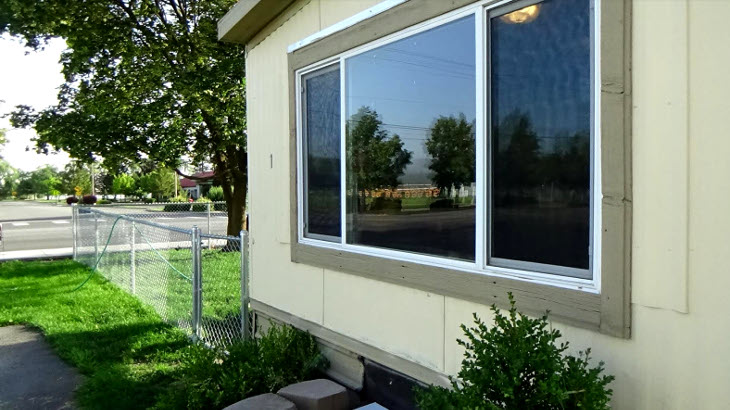 Mobile home with sliding windows