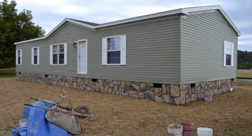 Underpinning of mobile home