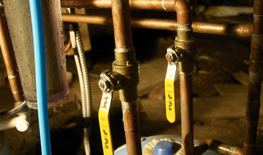 Common Plumbing Emergencies and Ways to Deal With Them