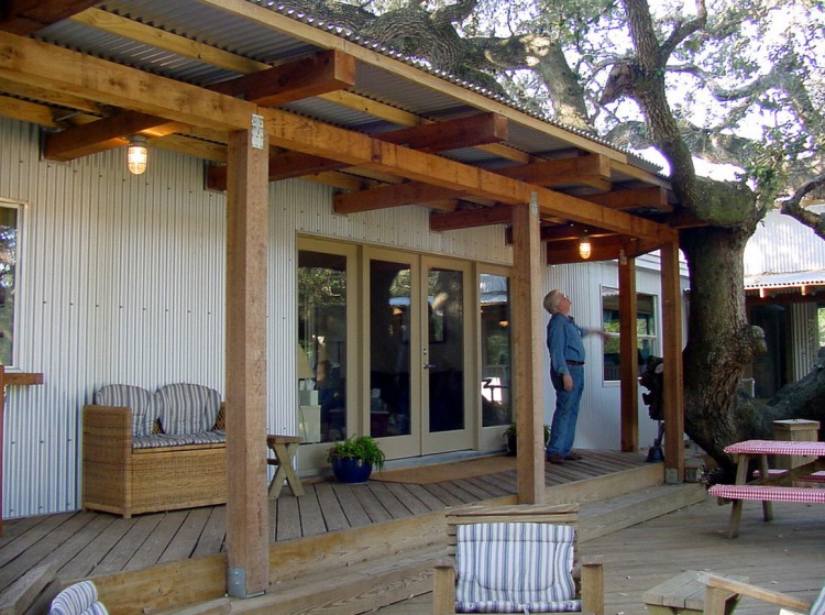 Modular home roof overhang