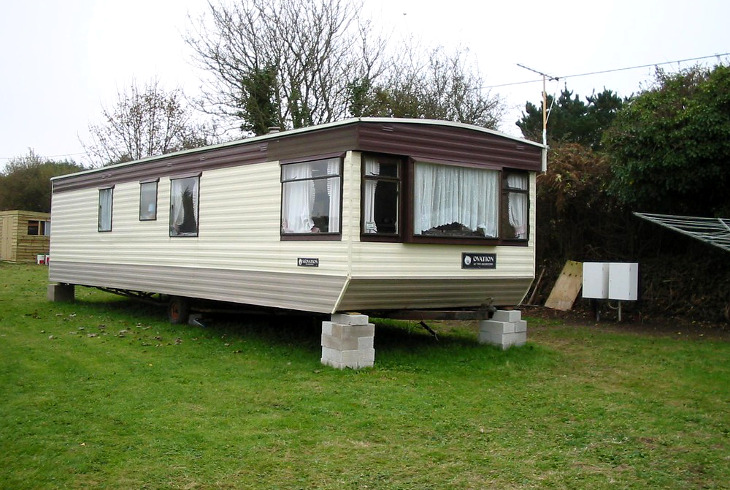 Vintage style mobile home