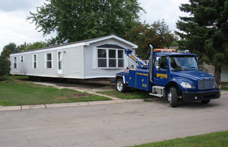 Moving a mobile home