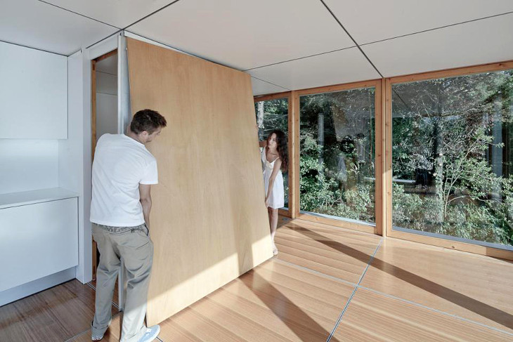 Home with movable walls