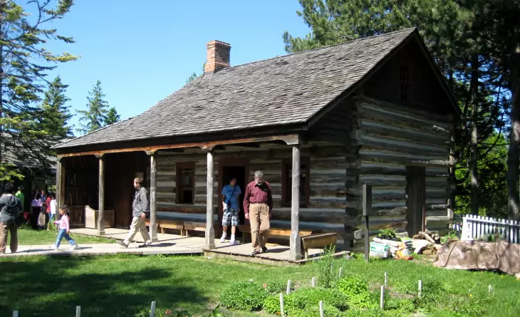 prefab log cabins