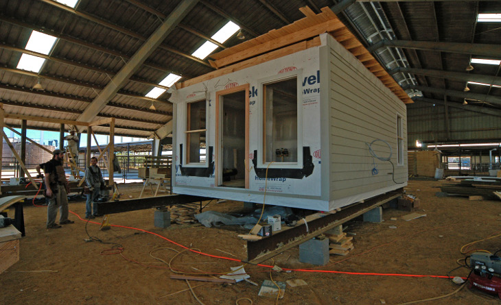 Constructing a modular house